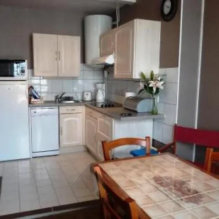 Sleeps 4 Wifi Apartment Cannes